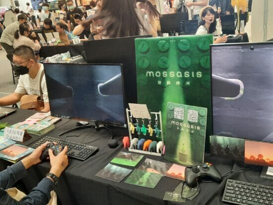 “Mossasis”, điều khiển các sinh vật rêu bí ẩn, là một trò chơi tử thần emo biết sự mong manh của các sinh vật sống.